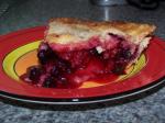 Yummy raspberry blueberry pie